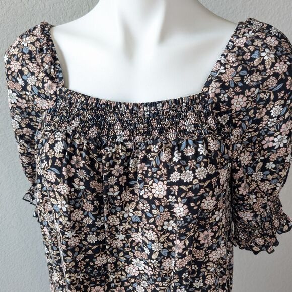 DownEast Floral Black and Cream Women's Top - Picture 4 of 6